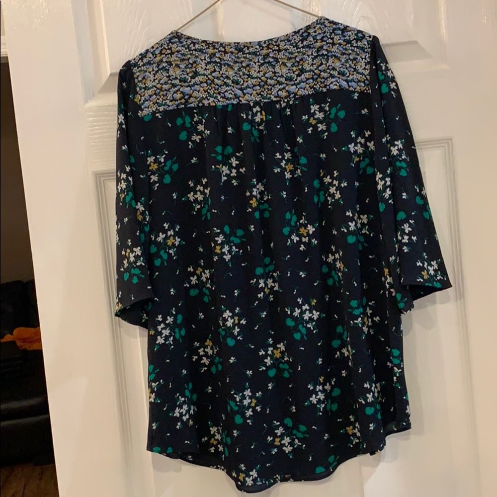 Pattern Blouse - Picture 4 of 4